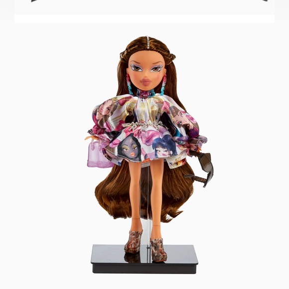 Bratz x GCDS Yasmin Special edition desginer - Picture 3 of 7